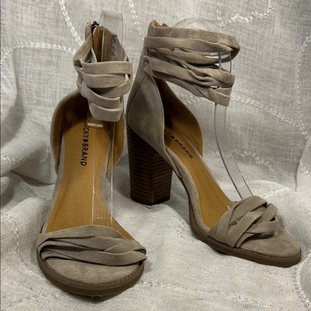 NWOT Lucky brand leather sandals heels